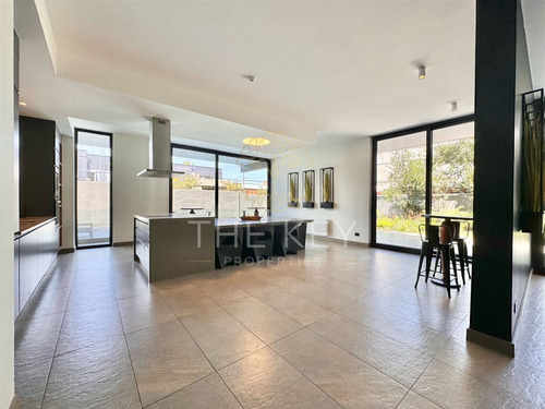 Departamento Duplex En Venta De 3 Dorm. En Vitacura