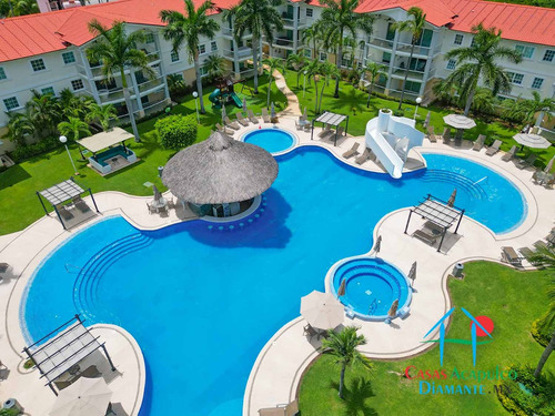 Cad Diamante Lakes Rubí 322. Terraza Con Sombra Y Vista A Las Áreas Comunes