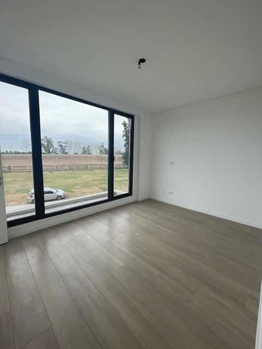Imagen 6 de 14 de Venta - Casa Lote 28 En Lares De Canning