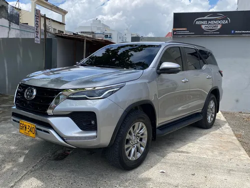 Toyota Fortuner 2.4 Diésel Srv 4X2