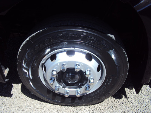Vw 24.280 6x2 / Carroceria