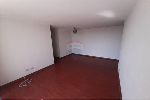 Imagen 4 de 19 de Amplio Departamento Cuadro Verde/ Av. Las Parcelas
