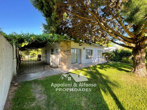 Imagen 1 de 17 de Casa En Balneario Los Pinos - #271