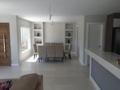 Imagem 3 de 30 de Casa Em Pendotiba, Niterói/rj De 520m² 4 Quartos À Venda Por R$ 850.000,00 - Ca823643-s
