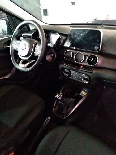 Imagen 6 de 8 de Fiat Cronos 1.3 Full Adjudicado Fiat Ofic Anticipo Y Cuotas