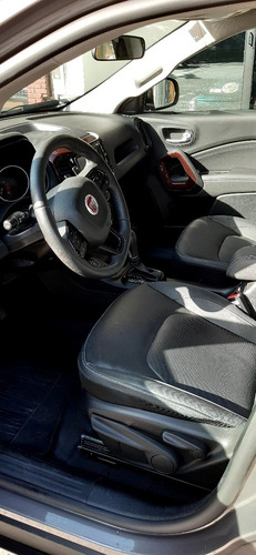 Fiat Toro Freedom 1.8 4x2 At6