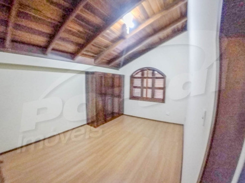 Excelente Casa Para Quem Quer Morar Num Lugar Tranquilo. Casa Com Ambientes Espaçosos, Com 4 Quartos, Sala De Estar, Jantar E Tv, Bem Definidas, Garagem Para 3 Carros, Com 4 Quartos Sendo Uma Suite,c
