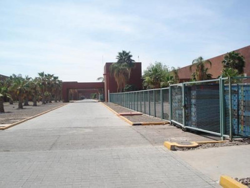 Bodega Comercial En Renta Santa Rita