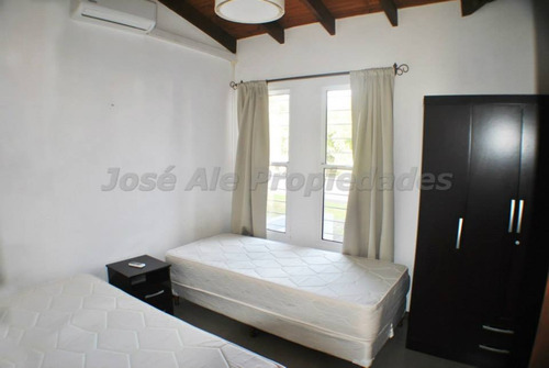 Imagen 7 de 11 de En Venta Casa De Dos Dormitorios Colonia Del Sacramento