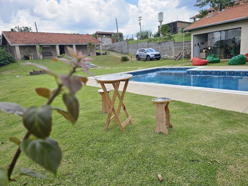 Chácara Formada Em Condomínio Fechado