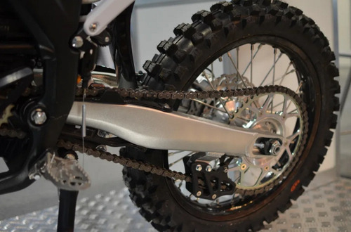 Imagen 8 de 21 de Moto Electrica Sur Ron Storm Bee Bateria 48ah96v 100km Stock