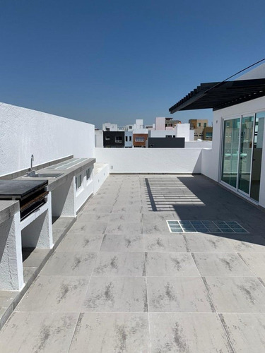 Se Vende Casa En El Mirador, 4ta Recamara En Pb, 3 Niveles, 