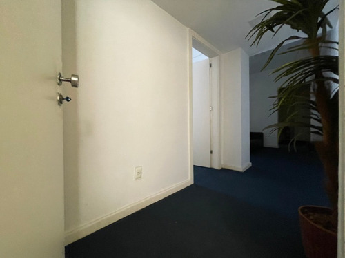 Imagem 5 de 18 de Aluga Sala Comercial Espaçosa E Pronta Para Entrar Na Rua Graça Aranha, Centro Da Cidade - Sa00009 - 34158039