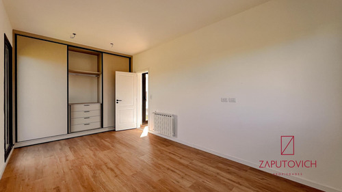 Casa En Venta En Barrio Cerrado Arenas Chico, Mar Del Plata.