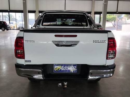 Toyota Hilux Hilux 2.7 SR 4X2 CD 16V FLEX 4P AUTOMÁTICO