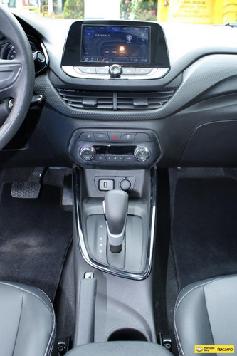 Imagen 22 de 25 de Chevrolet Onix