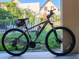 Bicicleta Trek Marlin 5 - Aro 29