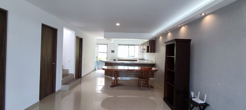 Imagen 3 de 12 de Casa En Renta Con Recamara En Planta Baja Condominio Villas El Roble 1 Corregidora Queretaro En Zona De Tejeda