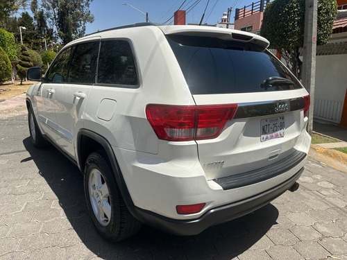 Jeep Grand Cherokee Laredo V6 Lujo 4x2 At