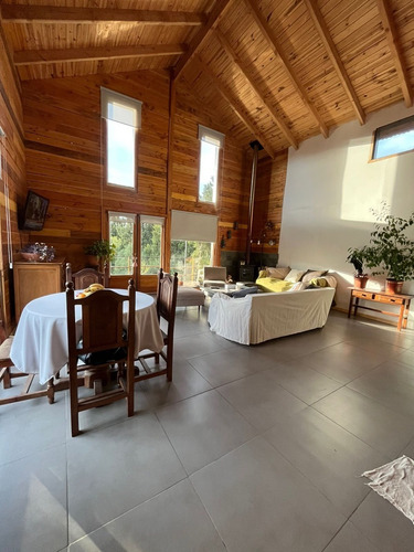Imagen 2 de 15 de Alquiler Temporario De Casa Súper Cómoda Y Con Vistas Al Lago Gutiérrez Y Al Cerro Catedral Y Ventana