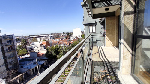 Departamento Moderno 2 Ambientes Con 2 Baños En Moron En Venta