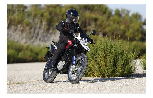 Imagen 4 de 9 de Cubierta Metzeler 120/90-17 Enduro 3 Honda Nx4 Falcon 400