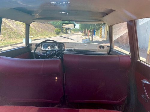 Imagen 8 de 18 de Peugeot 404 Titular