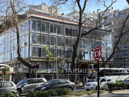Se Arriendan Oficinas En Consulta Edificio Pleno C...