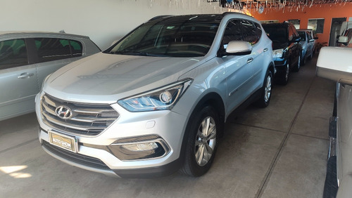 Hyundai Santa Fe 3.3 7l 4wd Aut. 5p