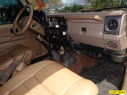 Toyota Macho Land Cruiser Lx