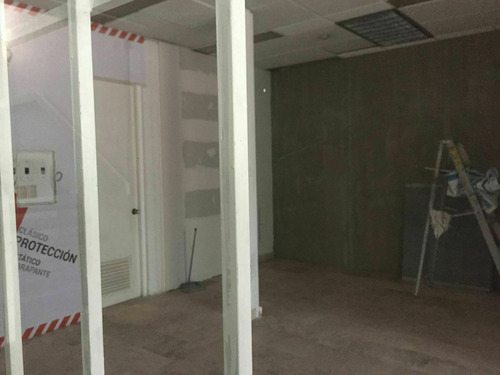 Imagen 5 de 8 de Oficina En Renta En Planta Baja, Irrigación, Miguel Hidalgo