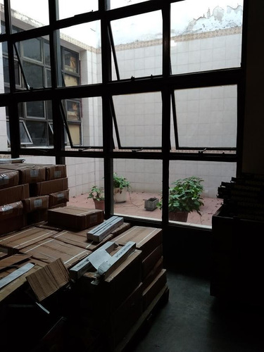 Imagen 10 de 28 de Retasado Gran Local En San Telmo 2000 M2 900 M2 De Terraza. Eeuu Y Defensa.