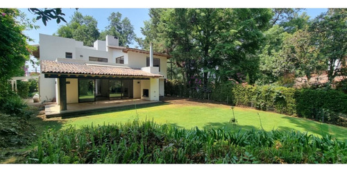 Gran Ubicacion De Esta Casa En Venta Y Renta