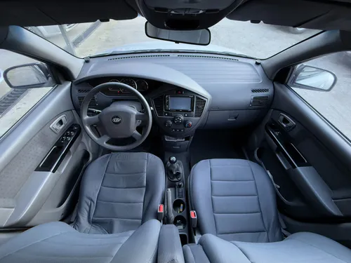 Kia Carens 2.0 Lx 7 Cool