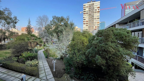 Departamento En Venta De 3 Dorm. En Las Condes