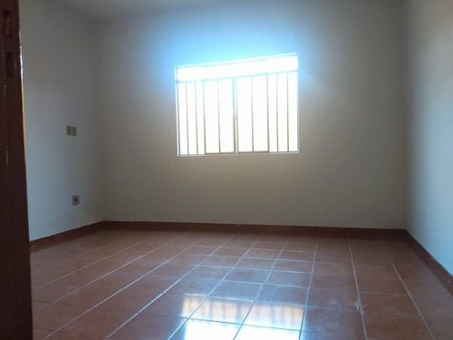 Imagem 5 de 7 de Casa À Venda, 4 Quartos, 1 Suíte, 2 Vagas, Quintino - Divinópolis/mg - 34424