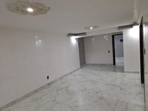 Casa Sola En Venta En Izcalli Ecatepec, Ecatepec De Morelos, México
