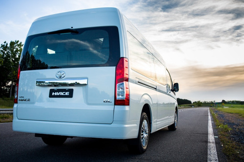 Toyota Hiace Commuter 2021 Furgon De Pasajeros 0km Gris