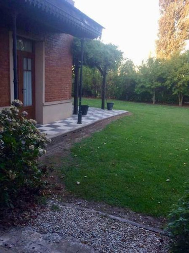 Lindisima Casa En Venta. -mallmann Propiedades