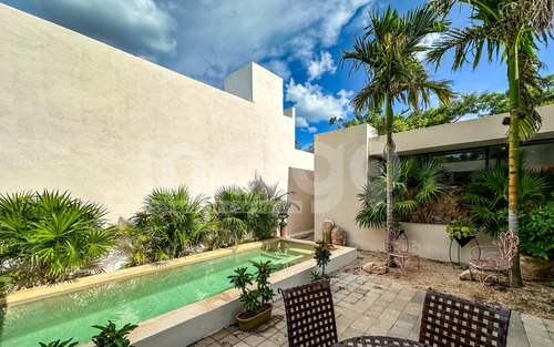 Casa De Una Planta En Venta En Mérida Modelo Deco En Privada Canaria, Conkal