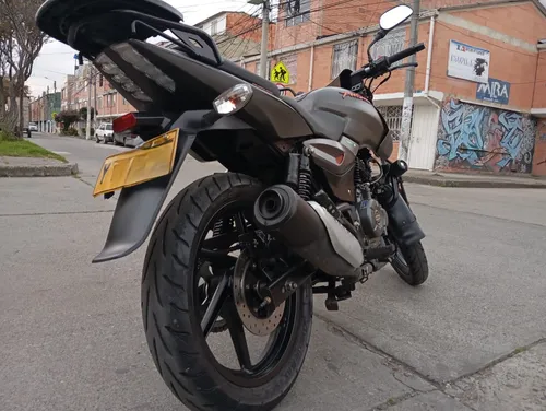 Moto Bajaj Pulsar 180 Fi Neon 2022