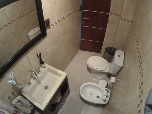 Imagen 2 de 23 de Casa En Venta 4 Ambientes- Villa Udaondo