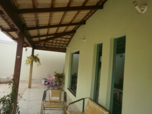 Casa Com 3 Quartos Para Comprar No Três Barras Em Contagem/mg - 822