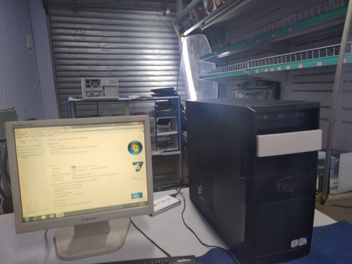 Imagem 1 de 5 de Torre De Computador Intel + Monitor 15 Samsung