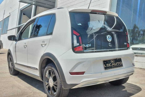 Imagem 7 de 13 de Volkswagen Cross Up 1.0 T. Flex 12v 5p 2018