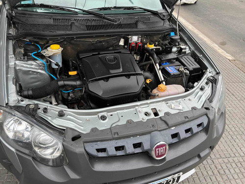 Imagen 13 de 13 de Fiat Strada 2015 1.6 Adventure Cd
