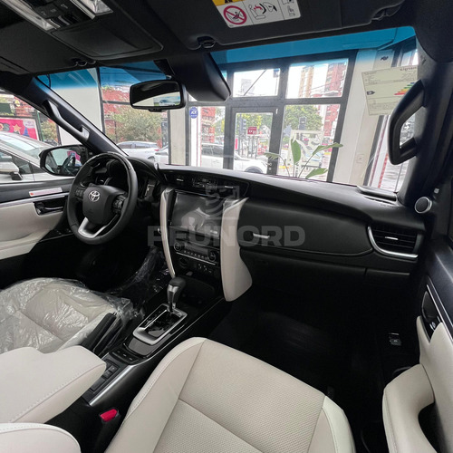 Toyota SW4 2.8 Tdi Diamante Ii 6At 7As