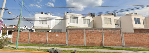 Casa En Venta En San Luis Mextepec, Zinacantepec, St08