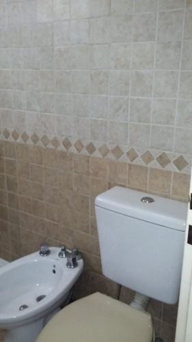 Imagen 8 de 9 de Excelente 2 Ambientes...bajas Expensas...( Con O Sin Renta)