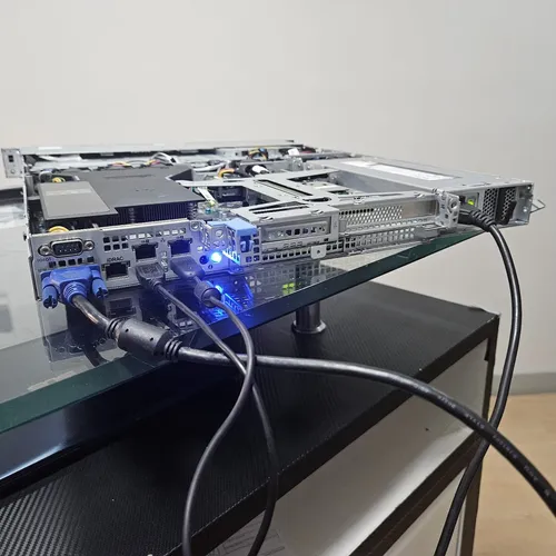 Servidor Dell Poweredge R240 Xeon E-2124 16gb 2tb Servidor Dell Poweredge R240 Xeon E-2124 16gb 2tb